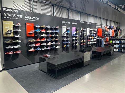 sneaker shops perth